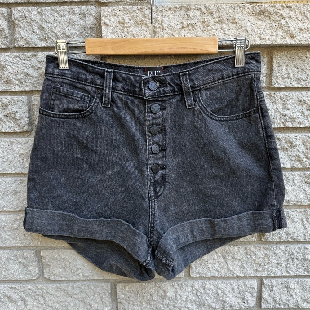BDG Urban Outfitters Black High Rise Mom Shorts Black Denim Size 28